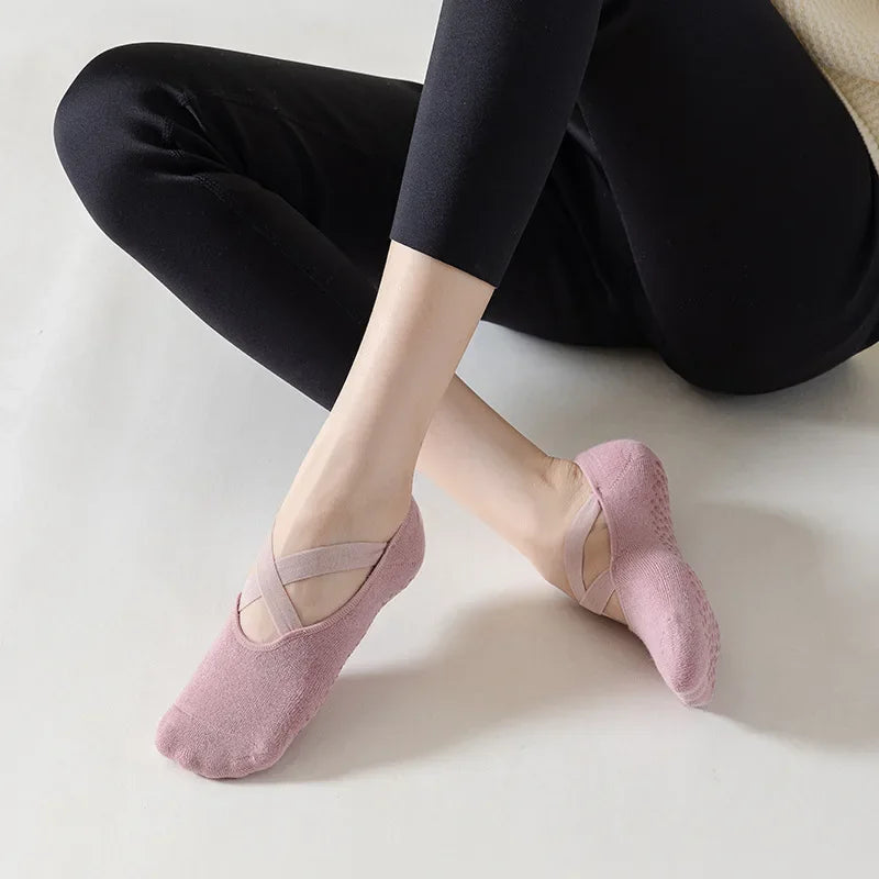 1Pair Professional Women Yoga Socks Silicone Anti-Slip Ballet Pilates Socks Women Backless Breathable Bandage Dance Sports Socks